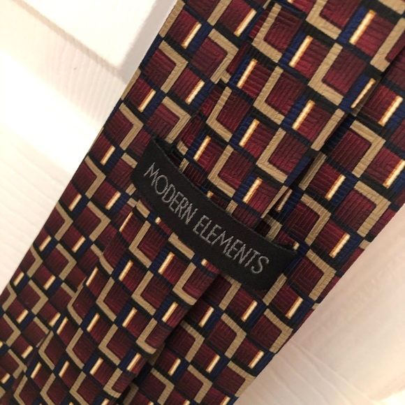 Modern elements tie - Picture 5 of 5